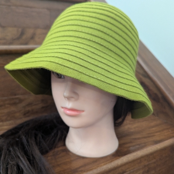 Y2K Club Monaco Bucket Hat 100% Wool, OS Lime Green - Picture 6 of 11